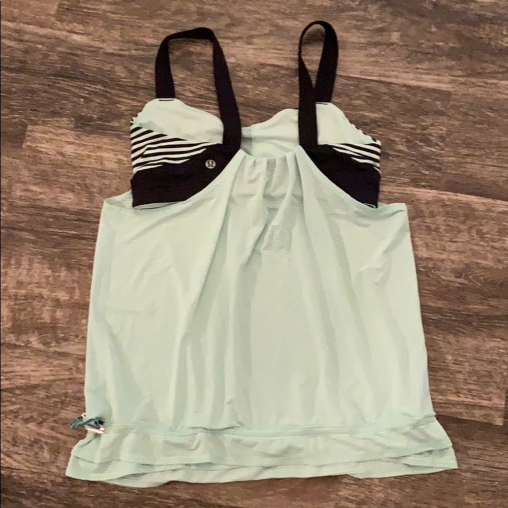 Lululemon tank with built in sports bra
